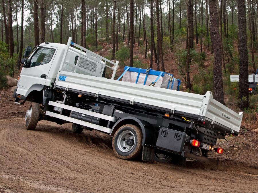  Mitsubishi Fuso Canter 6C18 2011 года  (фото 23 из 28)